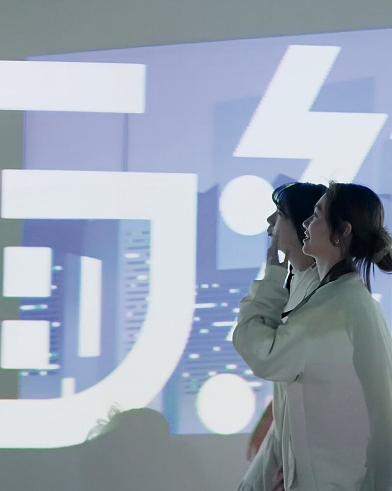 屏菸2(圖)